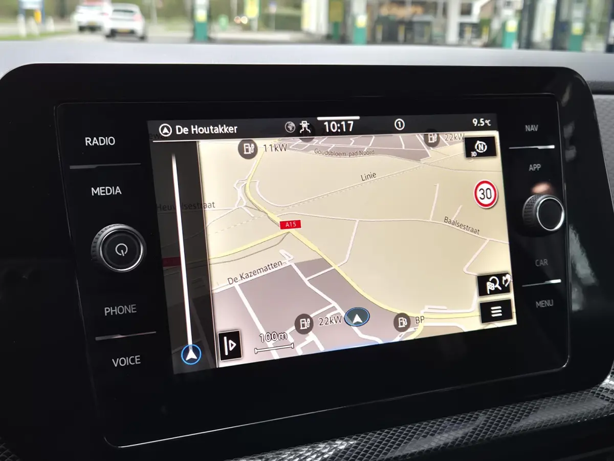 1.0 TSI AUTOMAAT | Navigatie | Climate Control | | Stoelverwarming | Licht metalen velgen