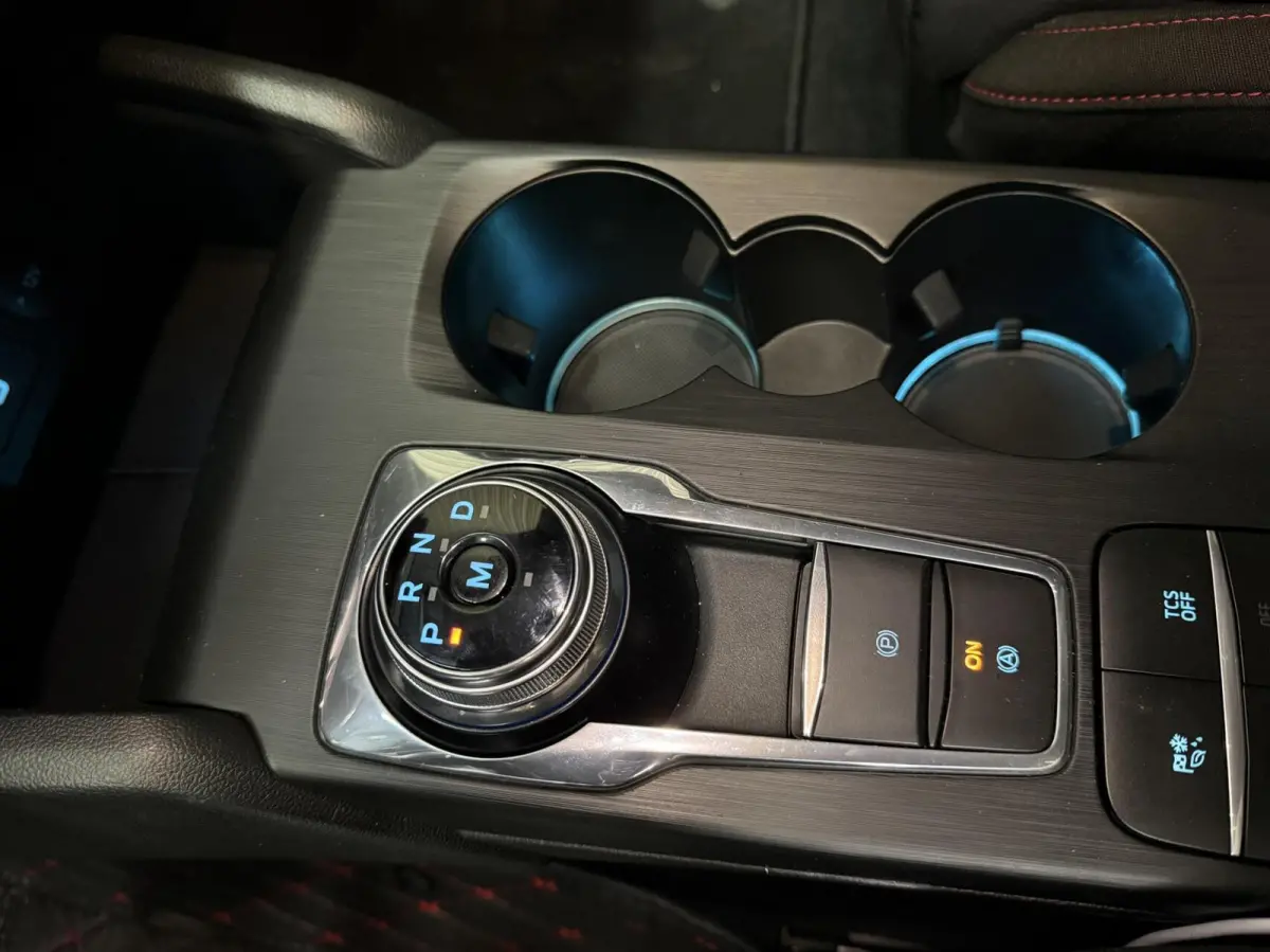 1.5 EcoBoost ST Line | LED | Pano | 182 PK