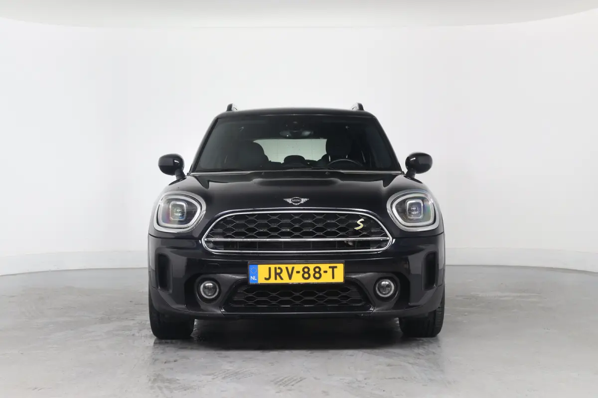 1.5 Cooper ALL4 Chili | Adaptieve Cruise | Leder | HUD | Climate control | Stoelverwarming | Memory Stoelen | Leder | Camera | Keyless