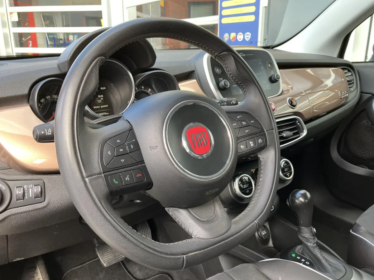 Cross 1.4 Turbo MultiAir Cross | Automaat | Zeer speciale kleur Light Copper Metallic | Trekhaak |