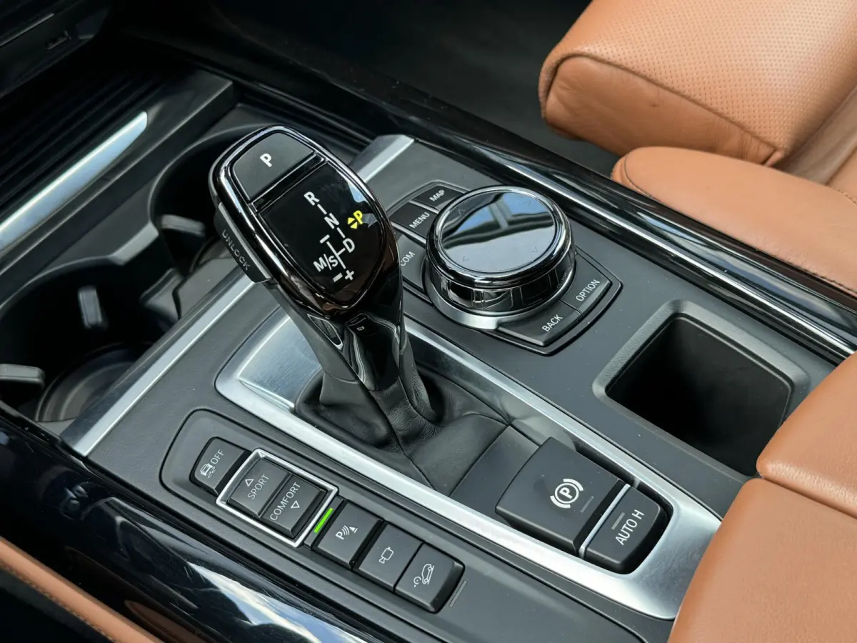 xDrive35i High Executive 306 PK | Individual | M sport | Bang & Olufsen