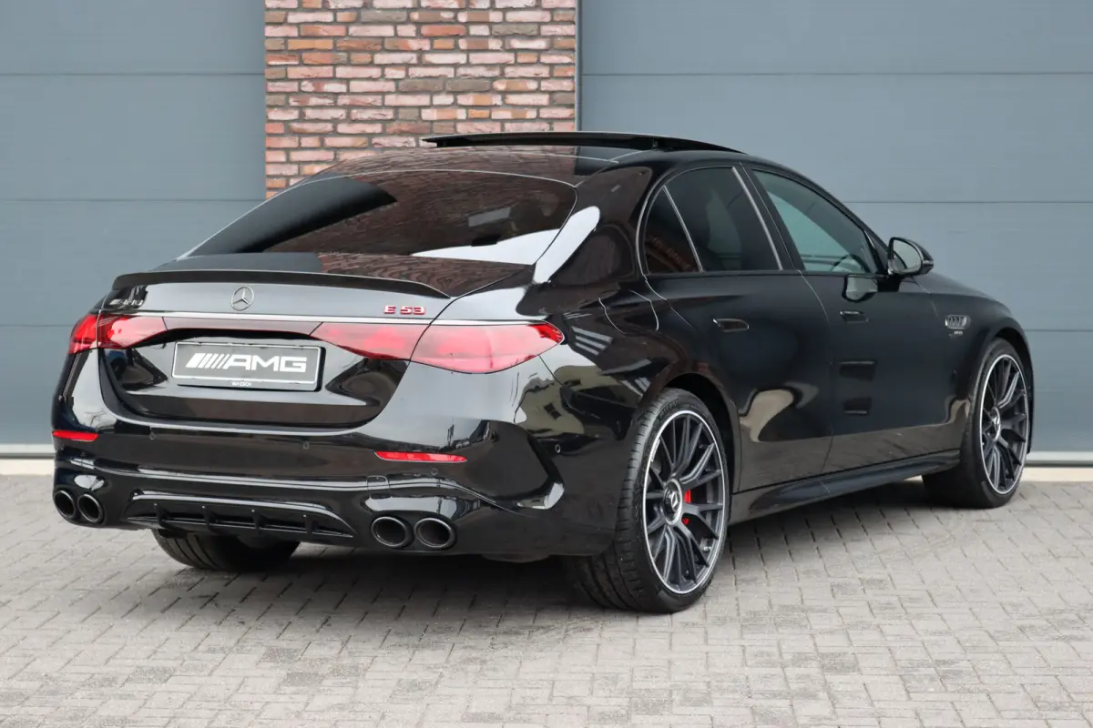 AMG 53 4MATIC+ Premium | 612pk | Hyperscreen | Achterasbesturing | Distronic+ | Burmester | HUD | Digital Light | Stoelventilatie | Surround Camera | Keyless Go | Soft-Close | Dynamic Plus-p