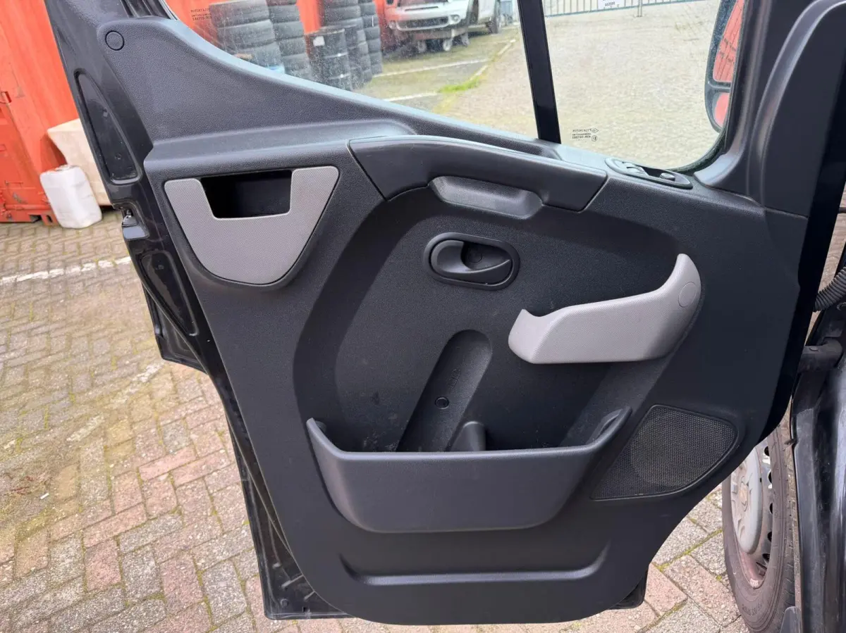 bestel T35 2.3 dCi L2H2 Energy