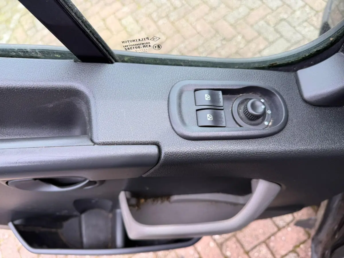 bestel T35 2.3 dCi L2H2 Energy