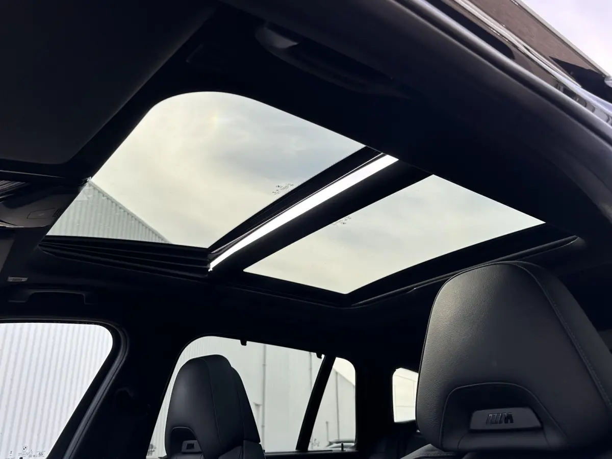 330e M Pakket |  Plug-in/Leder/Pano-Schuifdak/20-inch/Cruise Adaptief/H&K