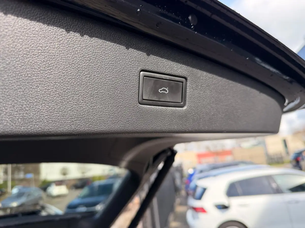 1.5 TSI Elegance 7p.