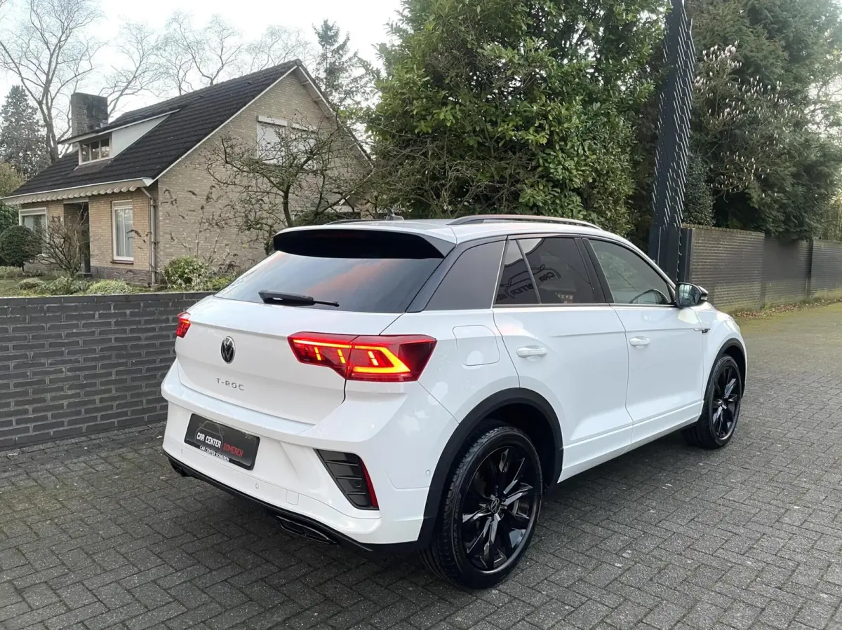 1.5 TSI R-Line Black Style/ Camera/ IQ LED/ CarPlay/ 18''LMV
