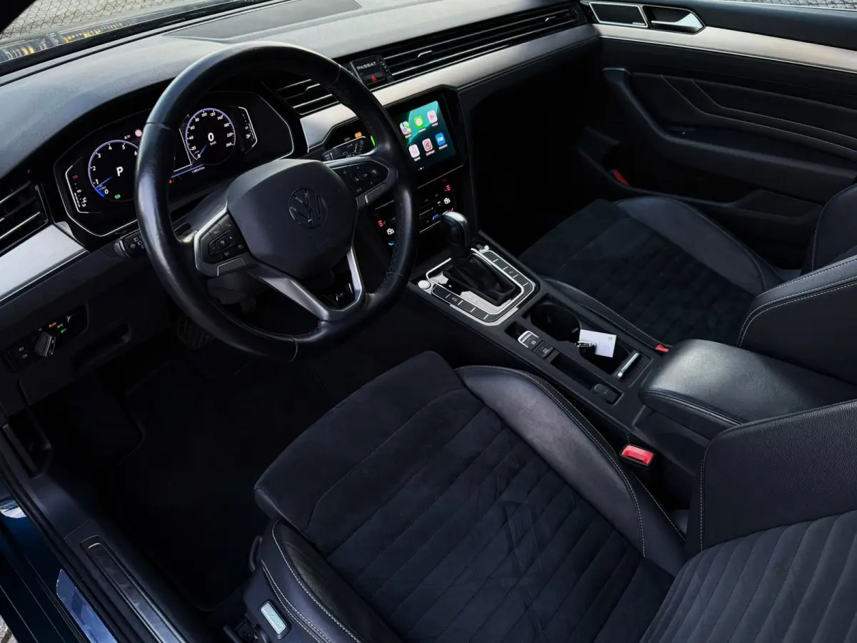 1.5 TSI R-Line Business + 150PK|LaneA|Virtual|AUT|Trekhaak|Apdaptive|Pano|Carplay|Sportstoelen|IQ Light|