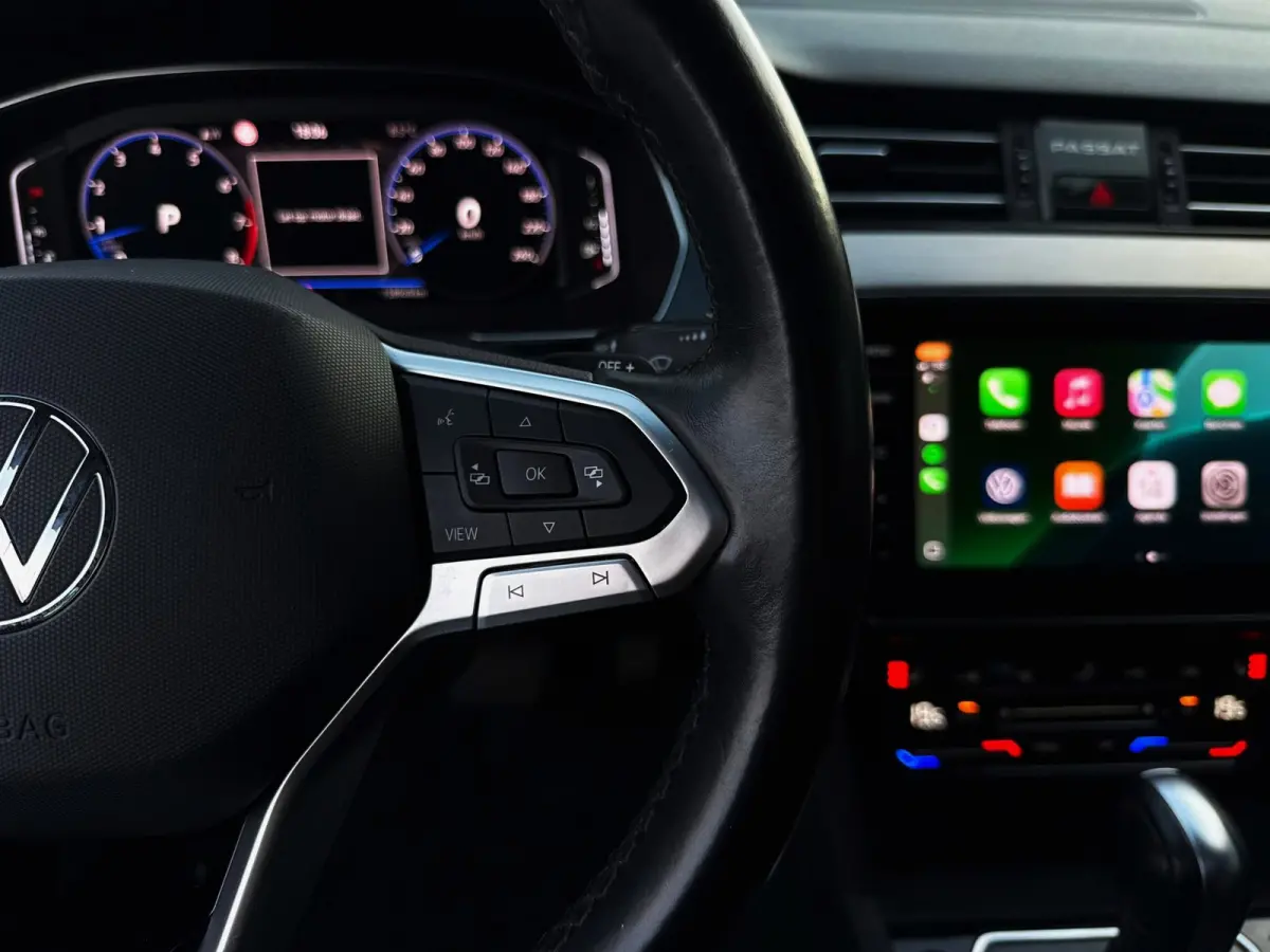 1.5 TSI R-Line Business + 150PK|LaneA|Virtual|AUT|Trekhaak|Apdaptive|Pano|Carplay|Sportstoelen|IQ Light|