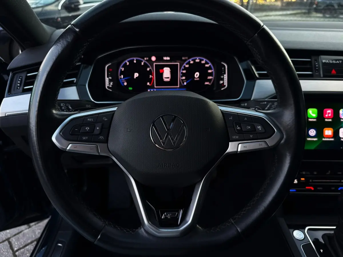 1.5 TSI R-Line Business + 150PK|LaneA|Virtual|AUT|Trekhaak|Apdaptive|Pano|Carplay|Sportstoelen|IQ Light|