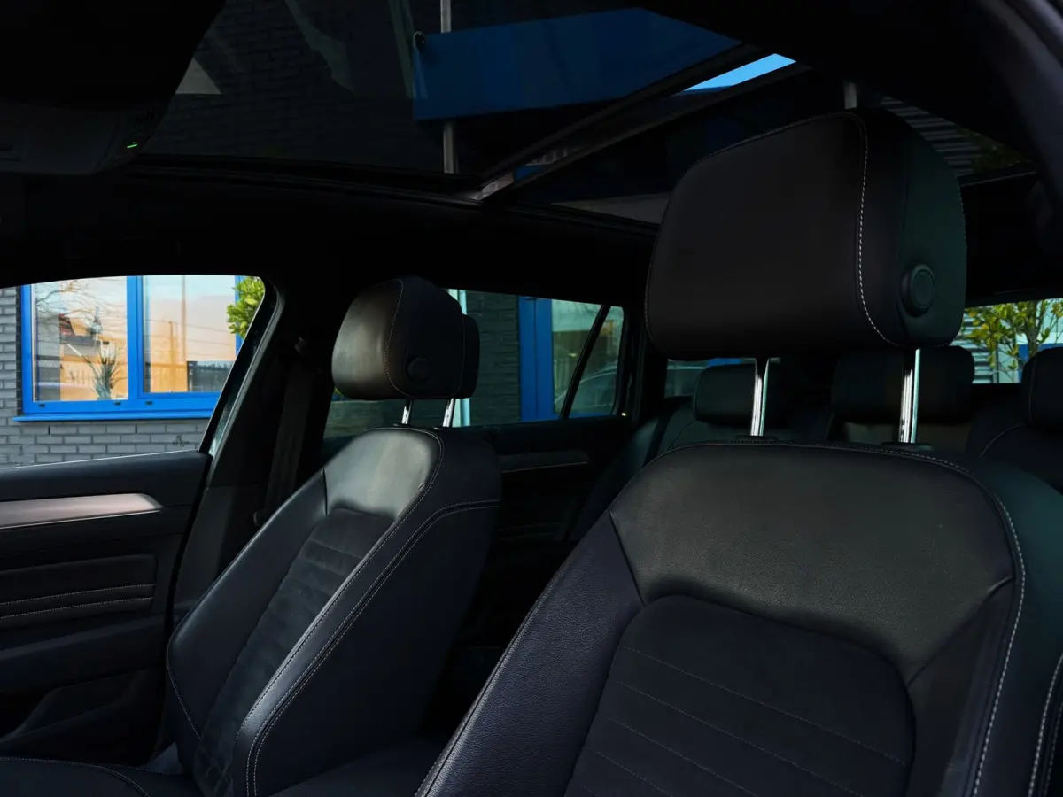1.5 TSI R-Line Business + 150PK|LaneA|Virtual|AUT|Trekhaak|Apdaptive|Pano|Carplay|Sportstoelen|IQ Light|