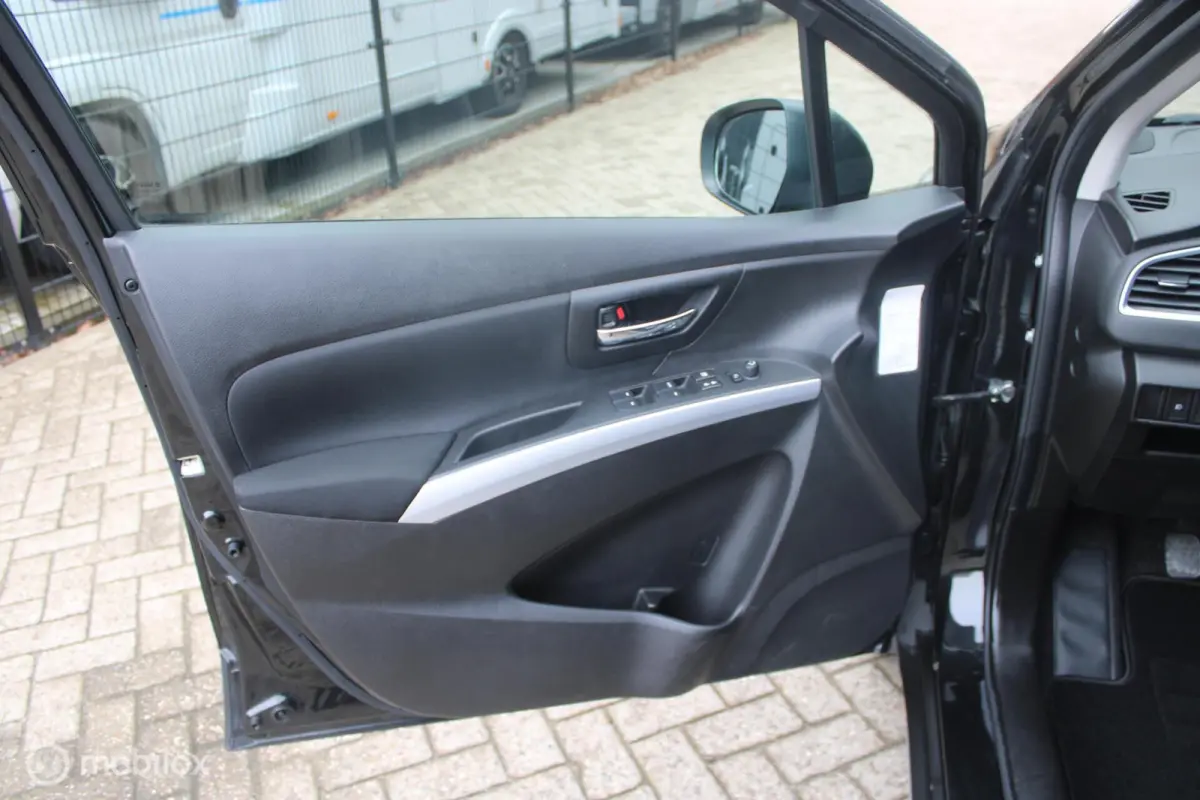 1.0 Boosterjet Exclusive 1e Eig | Boekjes | Navigatie |