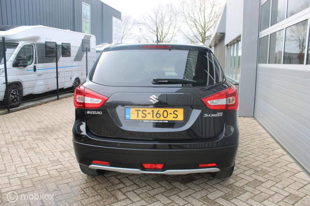 1.0 Boosterjet Exclusive 1e Eig | Boekjes | Navigatie |