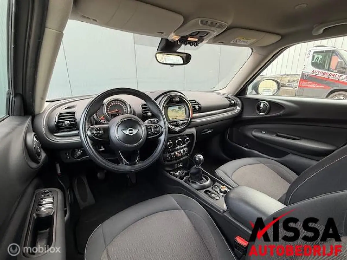 1.5 Cooper Chili Serious Business Origineel NL -NAP-Navigatie-Cruise-Climate Control-PDC V+A-6-deurs....