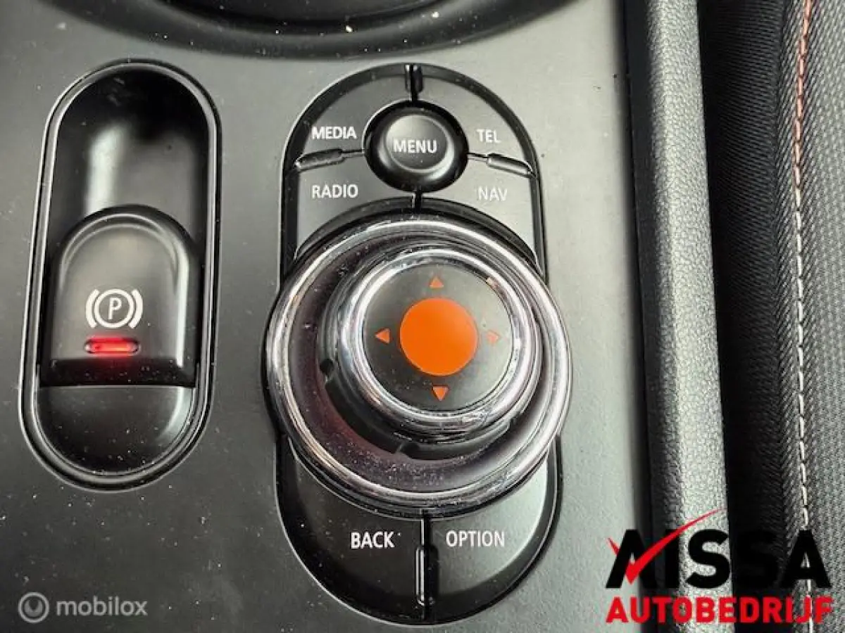 1.5 Cooper Chili Serious Business Origineel NL -NAP-Navigatie-Cruise-Climate Control-PDC V+A-6-deurs....