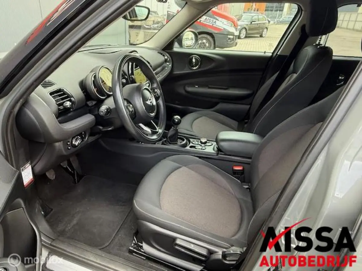1.5 Cooper Chili Serious Business Origineel NL -NAP-Navigatie-Cruise-Climate Control-PDC V+A-6-deurs....
