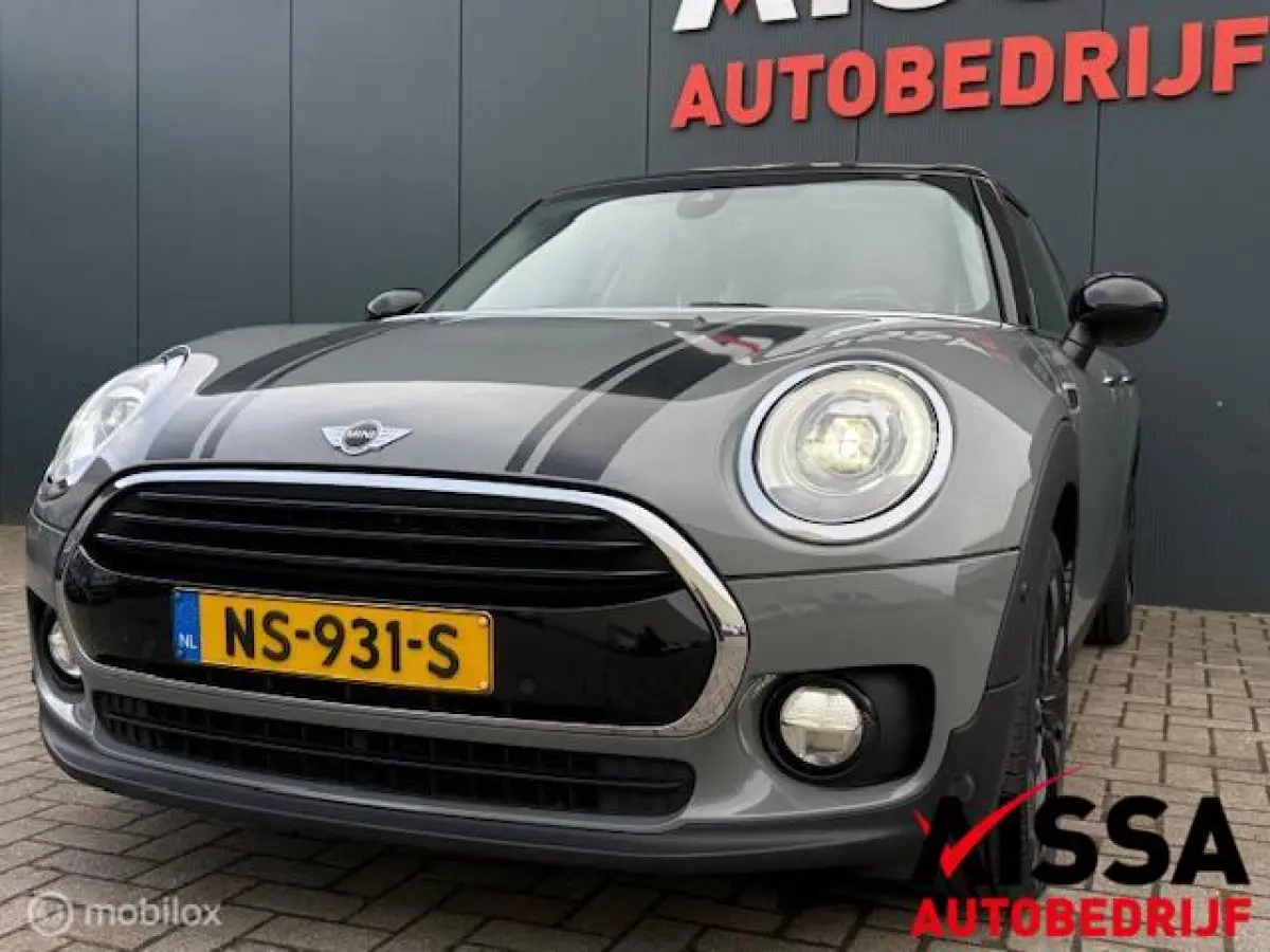 1.5 Cooper Chili Serious Business Origineel NL -NAP-Navigatie-Cruise-Climate Control-PDC V+A-6-deurs....