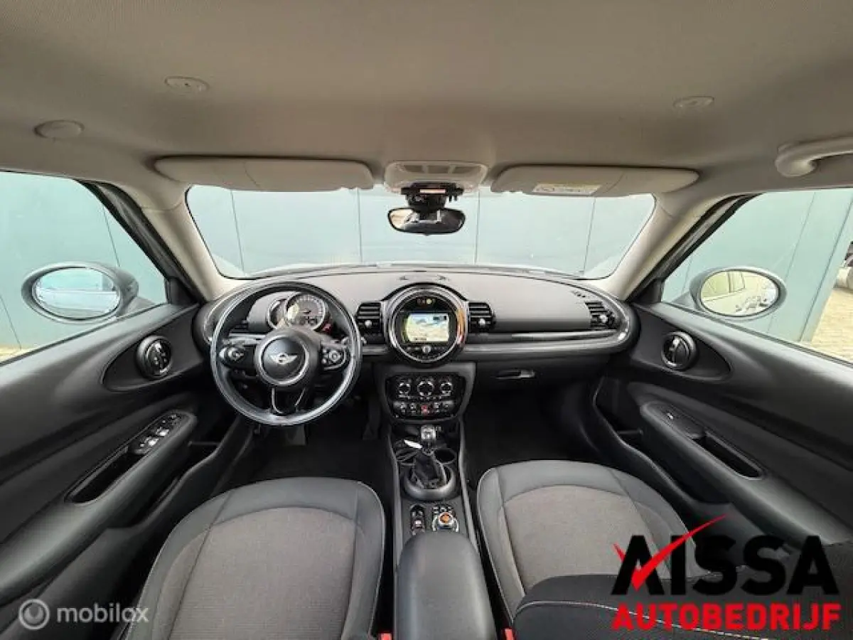 1.5 Cooper Chili Serious Business Origineel NL -NAP-Navigatie-Cruise-Climate Control-PDC V+A-6-deurs....
