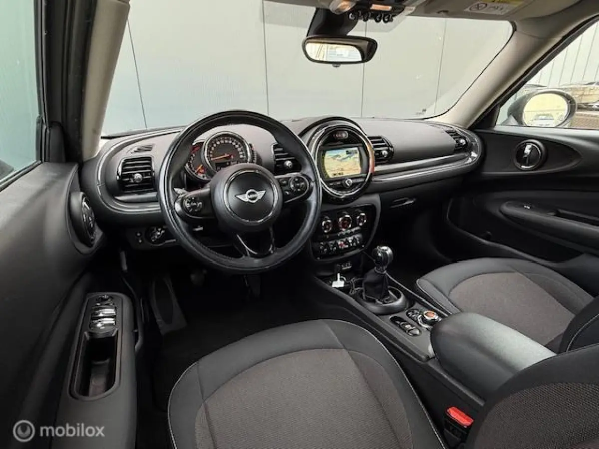 1.5 Cooper Chili Serious Business Origineel NL -NAP-Navigatie-Cruise-Climate Control-PDC V+A-6-deurs....