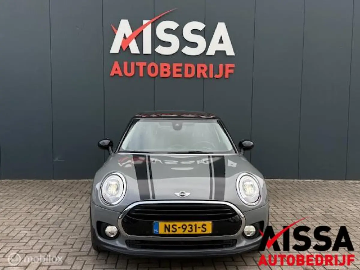 1.5 Cooper Chili Serious Business Origineel NL -NAP-Navigatie-Cruise-Climate Control-PDC V+A-6-deurs....
