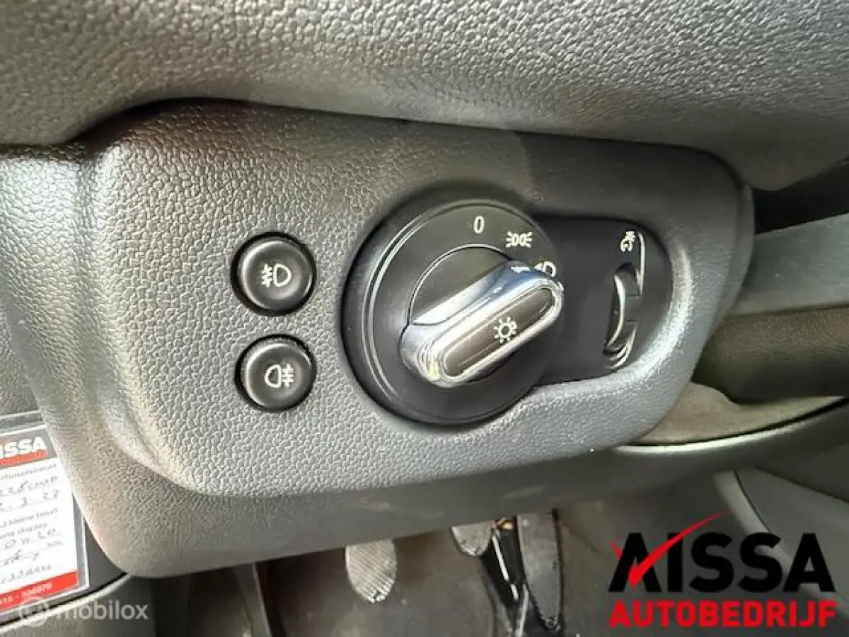 1.5 Cooper Chili Serious Business Origineel NL -NAP-Navigatie-Cruise-Climate Control-PDC V+A-6-deurs....
