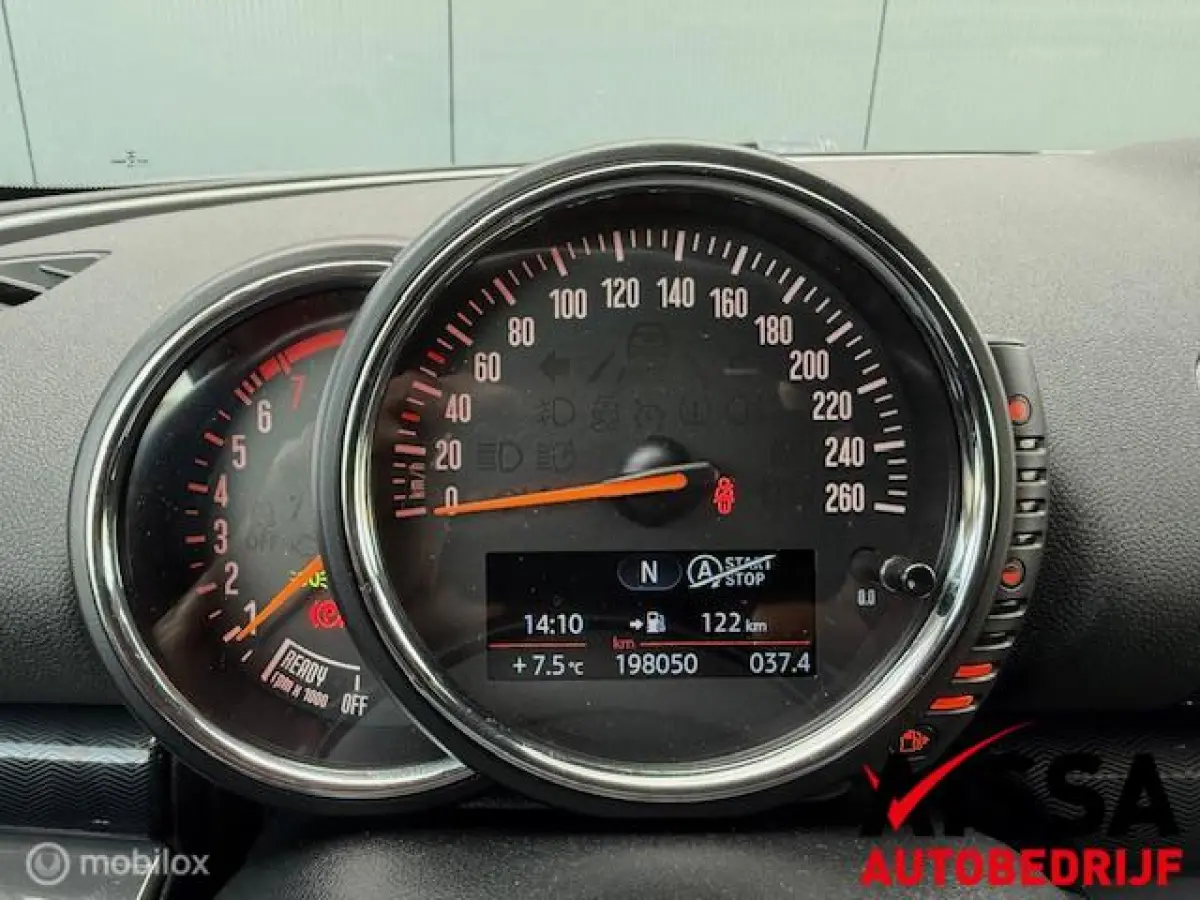 1.5 Cooper Chili Serious Business Origineel NL -NAP-Navigatie-Cruise-Climate Control-PDC V+A-6-deurs....