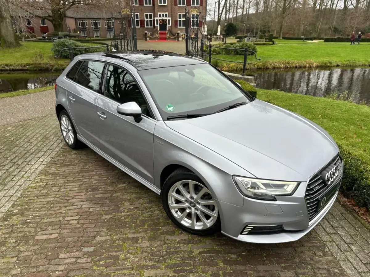 1.4 e-tron | Pano | LED | Adaptive | Plug-in Hybrid |