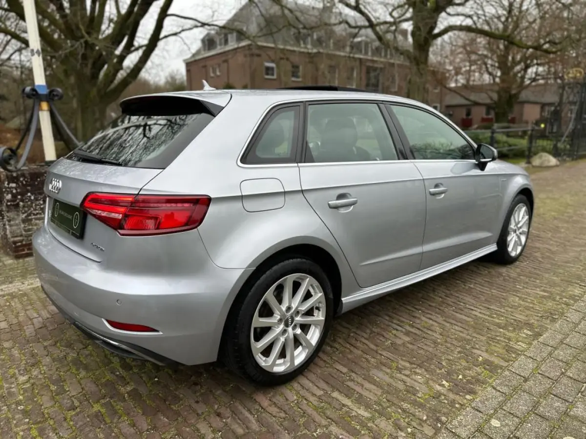 1.4 e-tron | Pano | LED | Adaptive | Plug-in Hybrid |