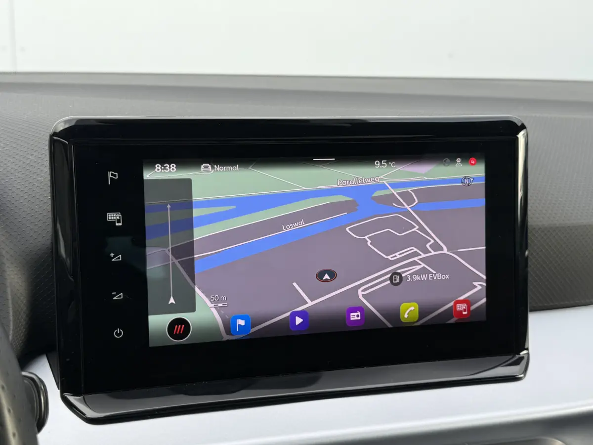 1.0 EcoTSI FR Plus Connect | Pano | ACC | Camera | Keyless | LED