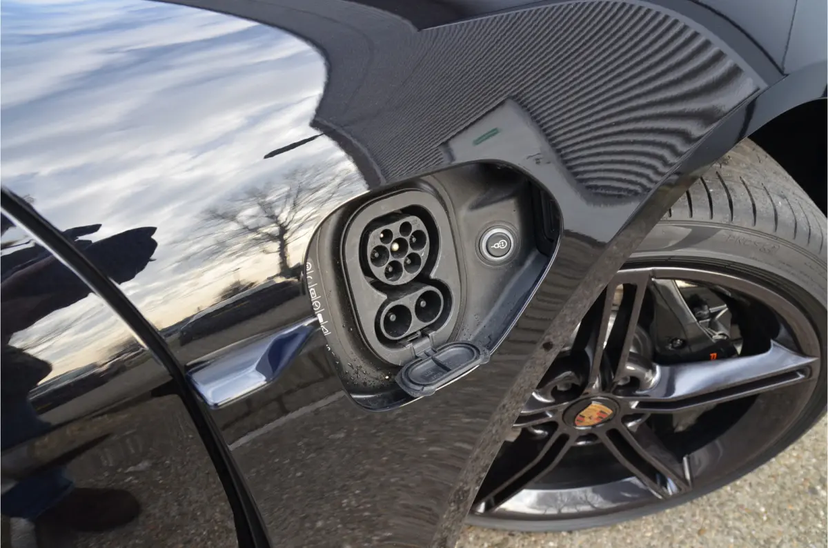 4S Performance 93 kWh Sport Chrono