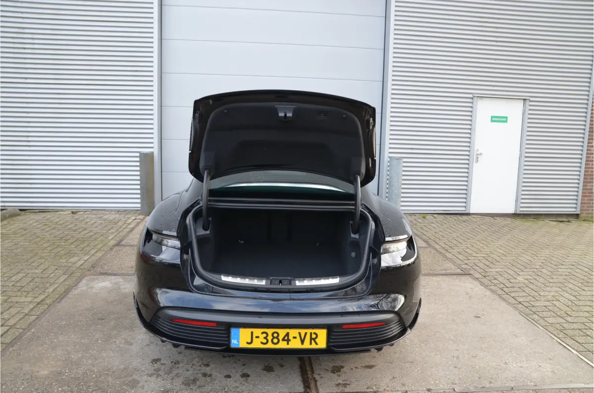 4S Performance 93 kWh Sport Chrono