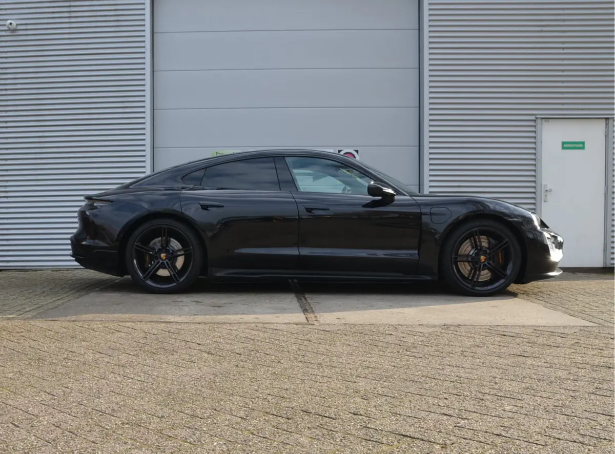4S Performance 93 kWh Sport Chrono