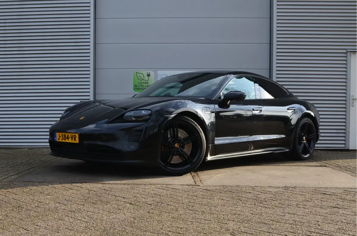 4S Performance 93 kWh Sport Chrono