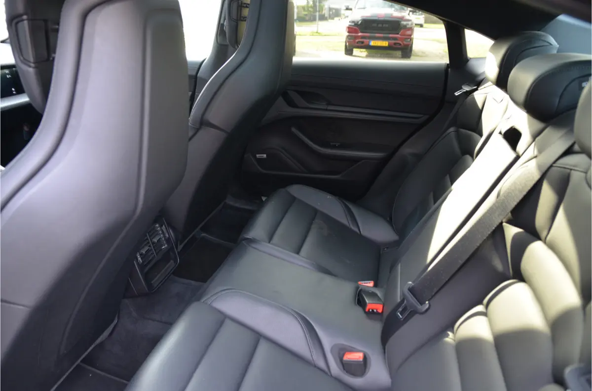 4S Performance 93 kWh Sport Chrono