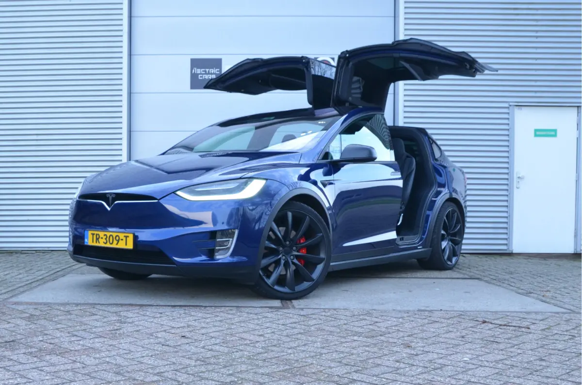 100D Performance 6p. Ludicrous+, Enhanced AutoPilot3.0+FSD (twv 7.500,-)