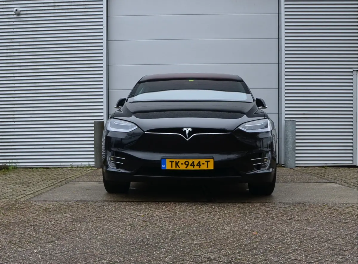 100D Enhanced AutoPilot2.5 (twv 3.800,-)