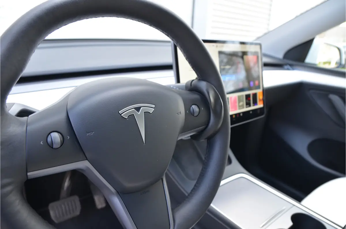 Long Range AWD 75 kWh Enhanced AutoPilot3.0 (twv 3.800,-)