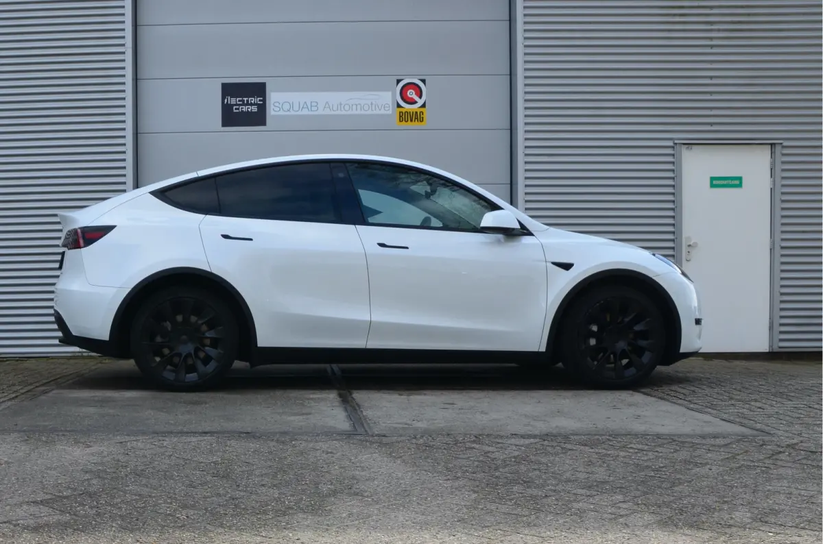 Long Range AWD 75 kWh Enhanced AutoPilot3.0 (twv 3.800,-)