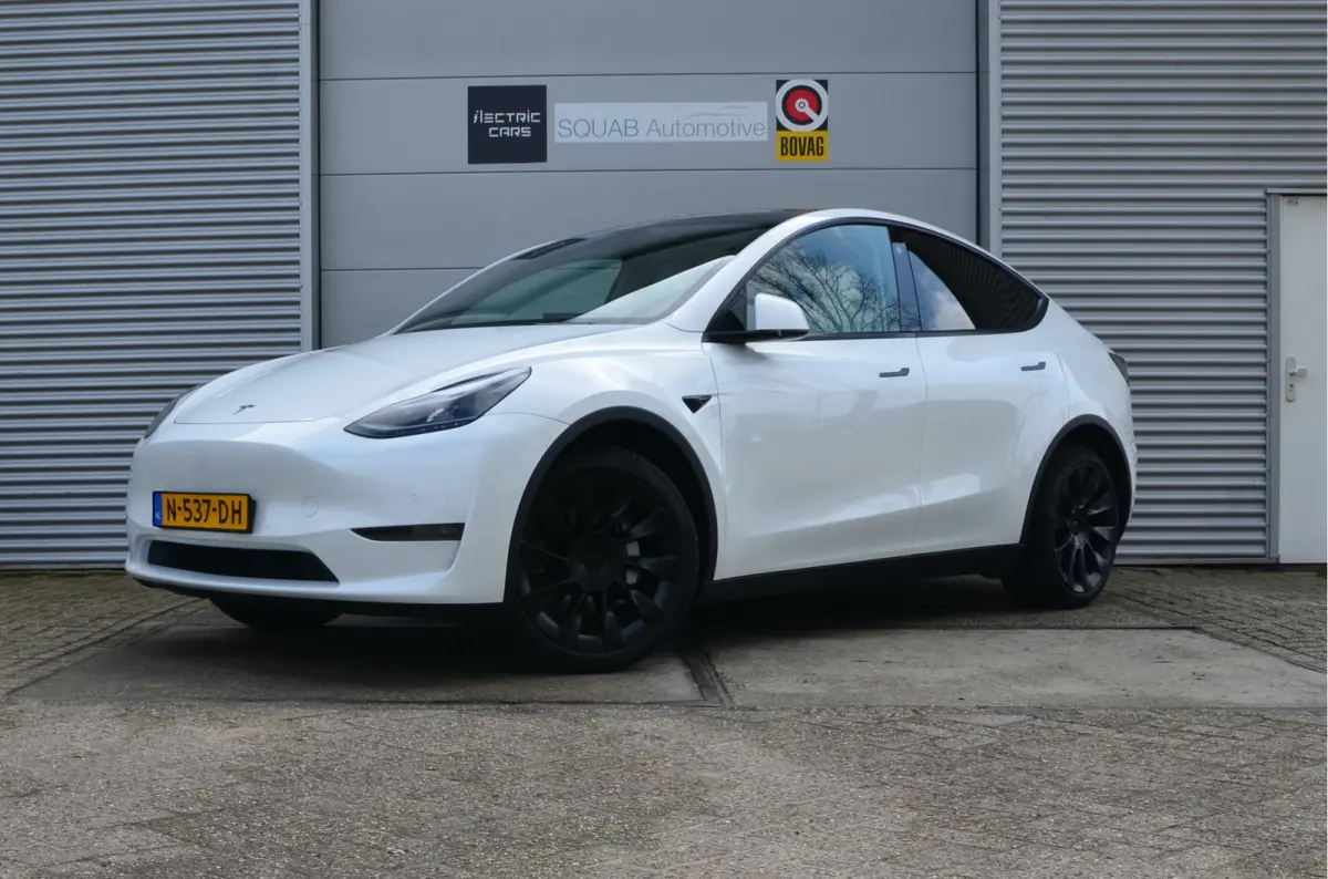Long Range AWD 75 kWh Enhanced AutoPilot3.0 (twv 3.800,-)