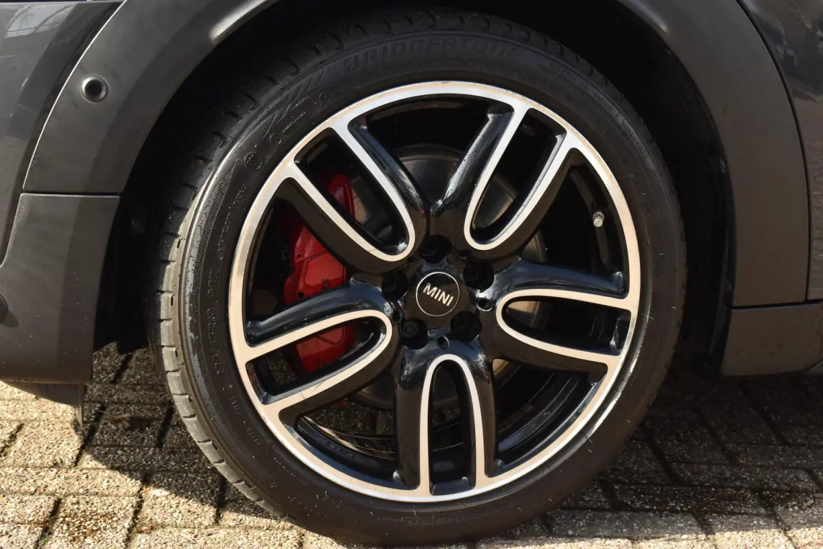 Mini 2.0 John Cooper Works ALL4 Schuifdak | H&K | Navi | 100% Onderhouden | 12 mnd BOVAG garantie | Whatsapp 06-53188999