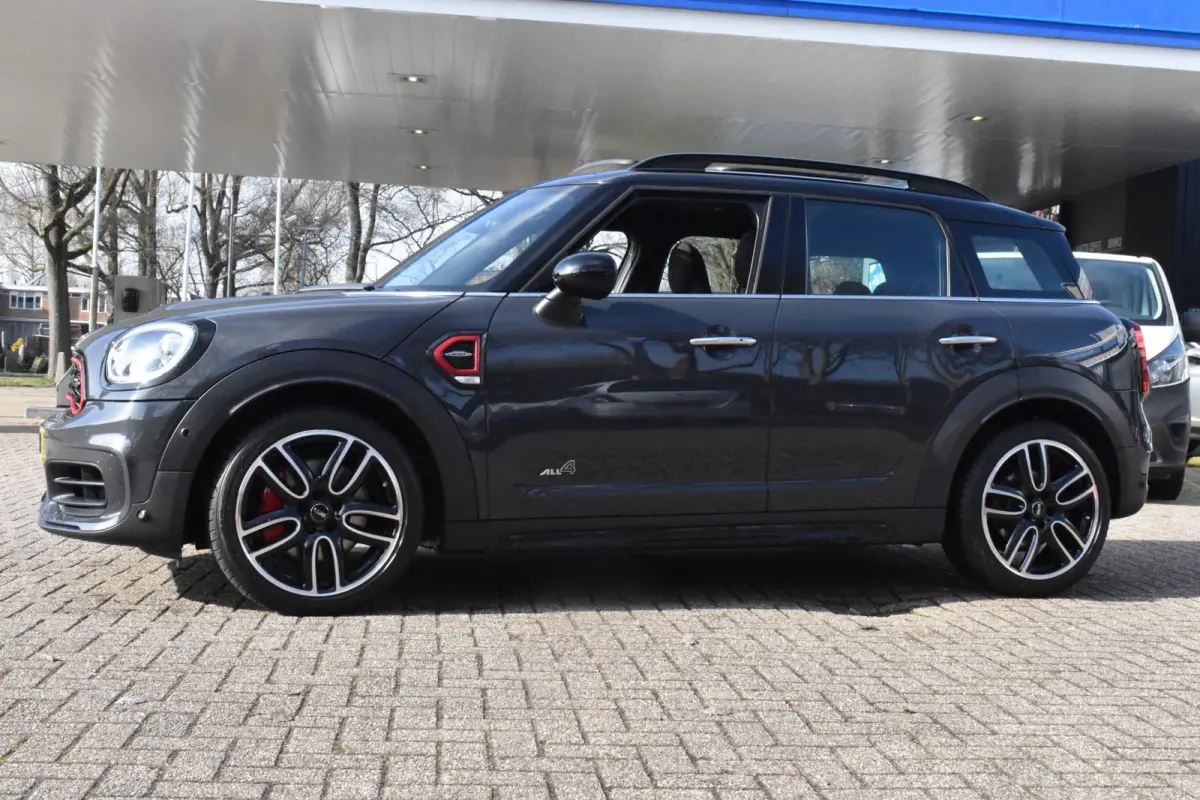 Mini 2.0 John Cooper Works ALL4 Schuifdak | H&K | Navi | 100% Onderhouden | 12 mnd BOVAG garantie | Whatsapp 06-53188999
