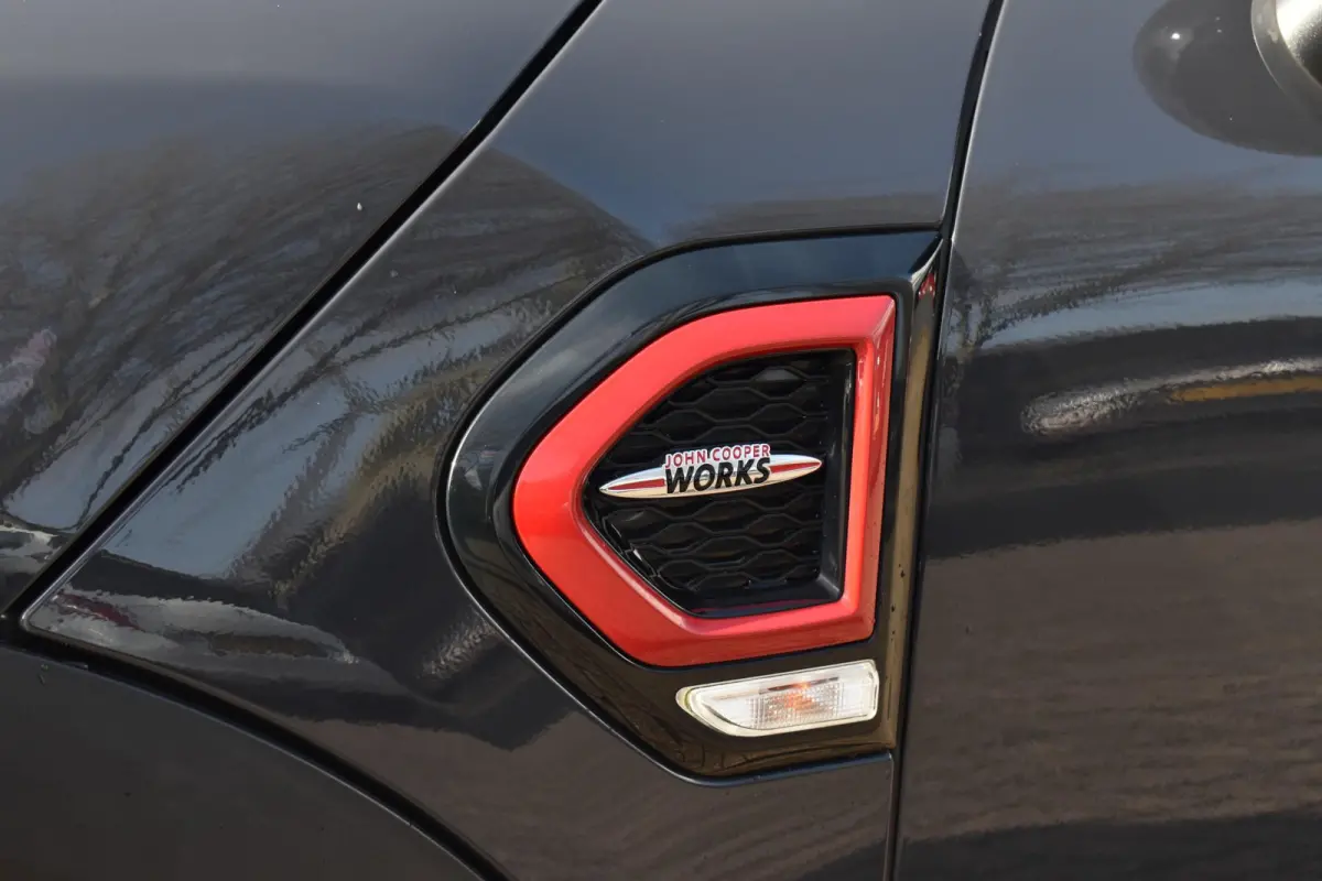 Mini 2.0 John Cooper Works ALL4 Schuifdak | H&K | Navi | 100% Onderhouden | 12 mnd BOVAG garantie | Whatsapp 06-53188999