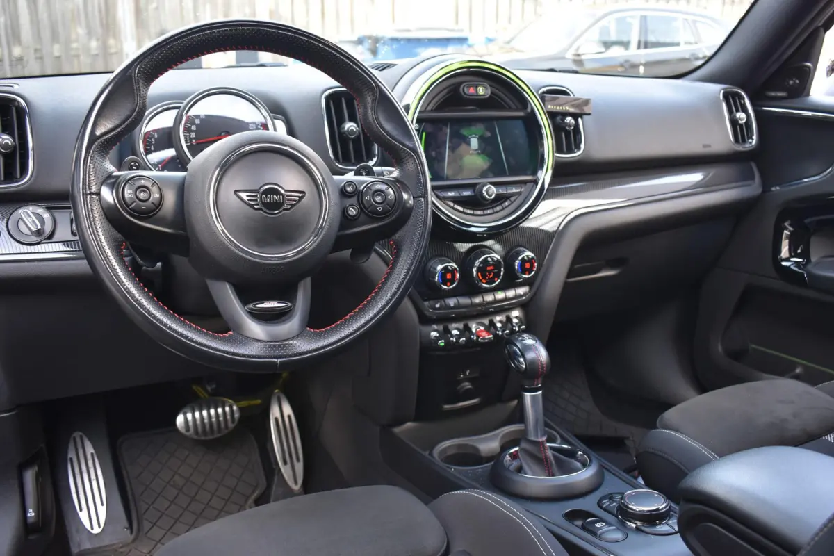 Mini 2.0 John Cooper Works ALL4 Schuifdak | H&K | Navi | 100% Onderhouden | 12 mnd BOVAG garantie | Whatsapp 06-53188999