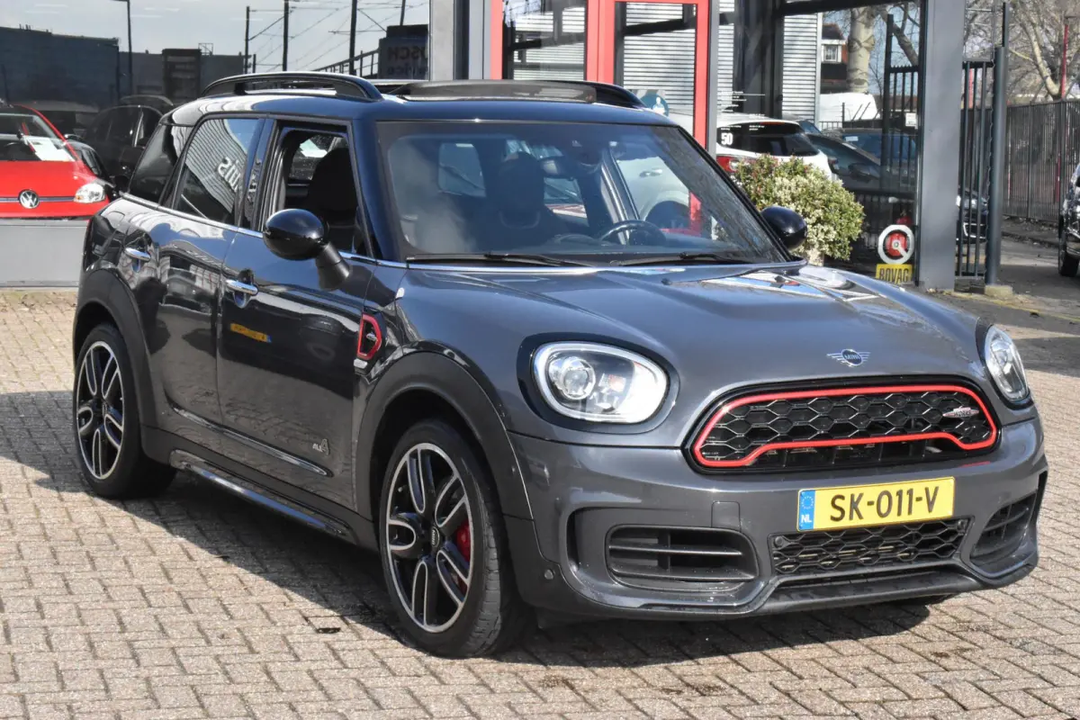 Mini 2.0 John Cooper Works ALL4 Schuifdak | H&K | Navi | 100% Onderhouden | 12 mnd BOVAG garantie | Whatsapp 06-53188999