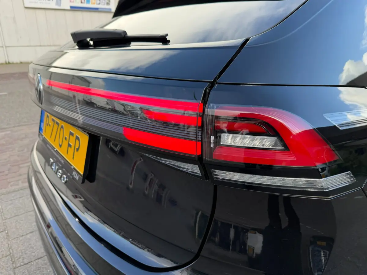 1.0 TSI R-Line | PANO l ACC