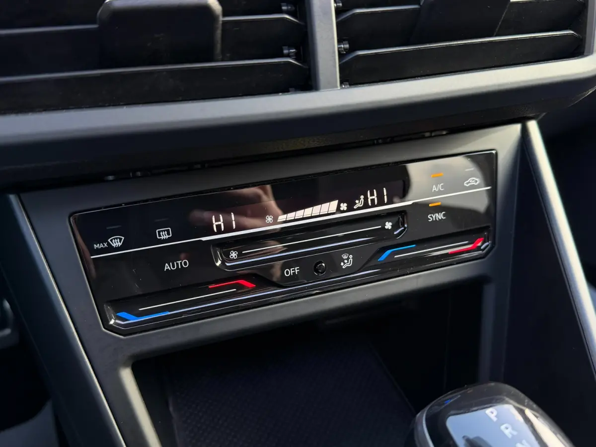 1.0 TSI R-Line | PANO l ACC