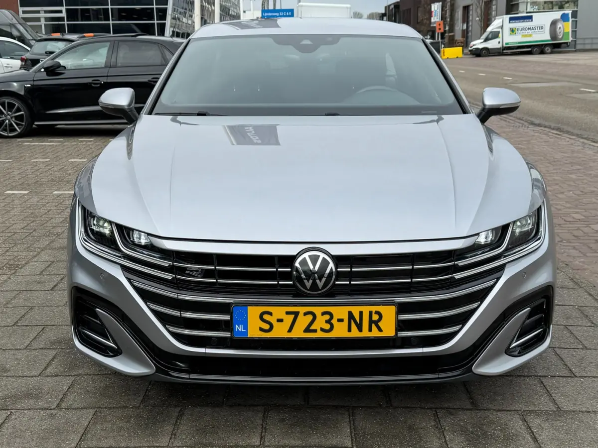 1.4 TSI eHybrid R-Line Business+