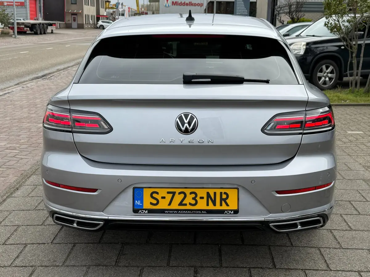 1.4 TSI eHybrid R-Line Business+