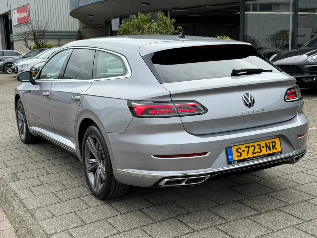 1.4 TSI eHybrid R-Line Business+