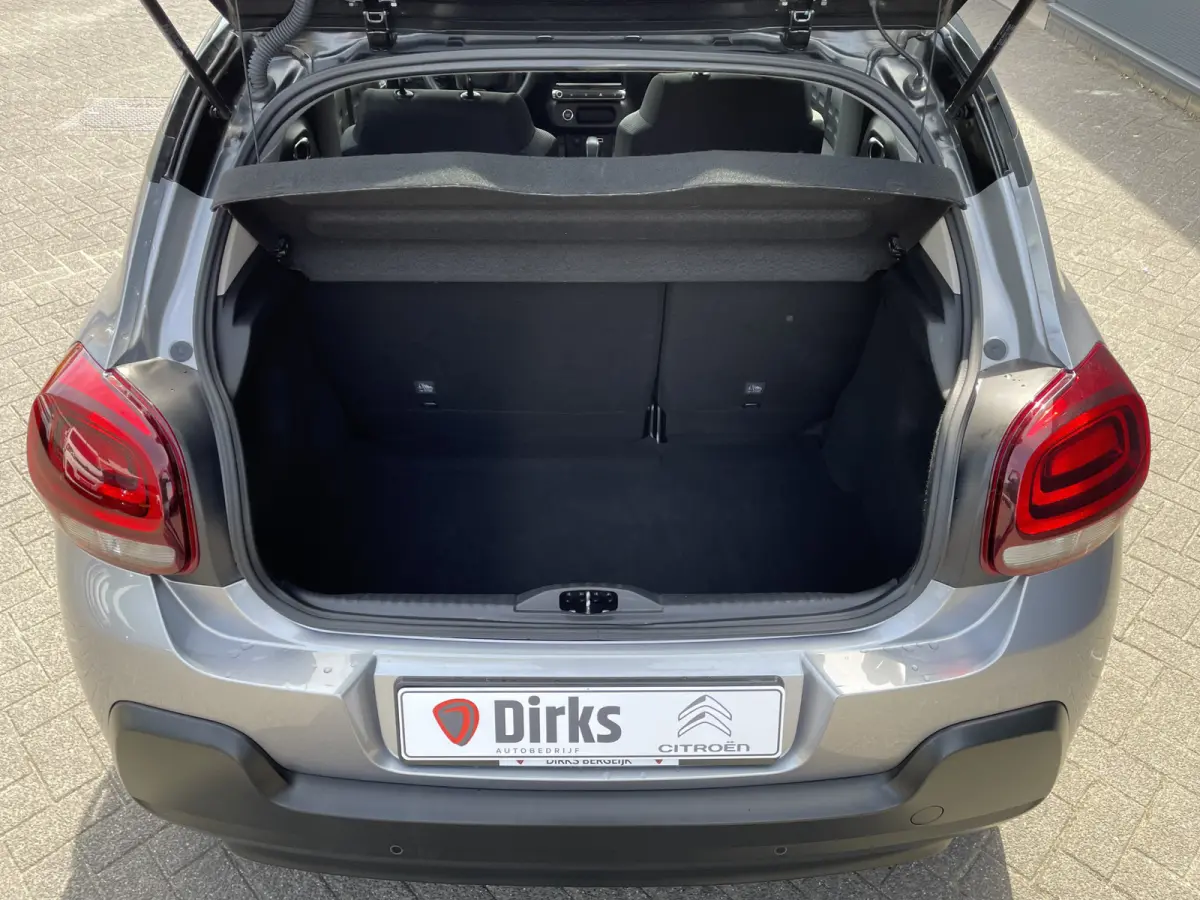 110pk Shine (Camera - Keyless Entry - Navigatie - Automatische Airco - Apple Carplay - LED)